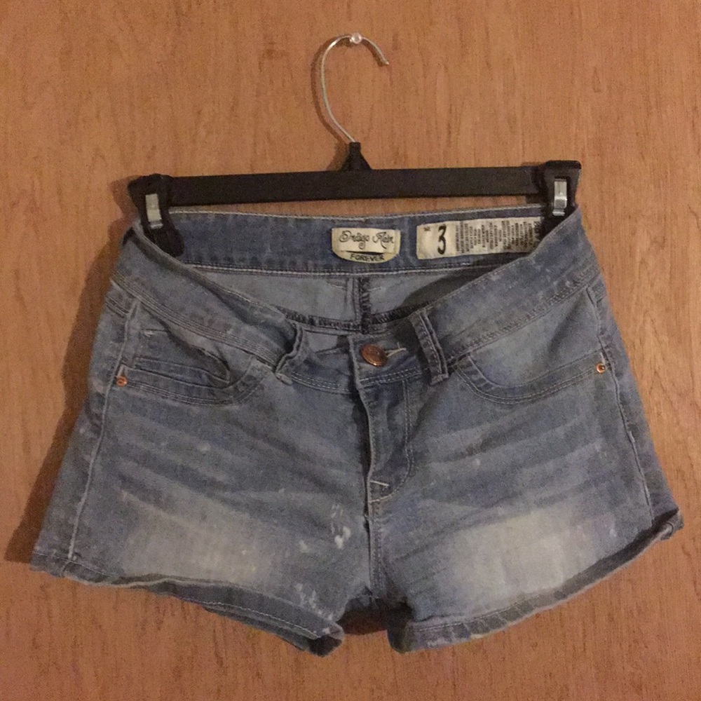 Indigo Rein light washed jean shorts